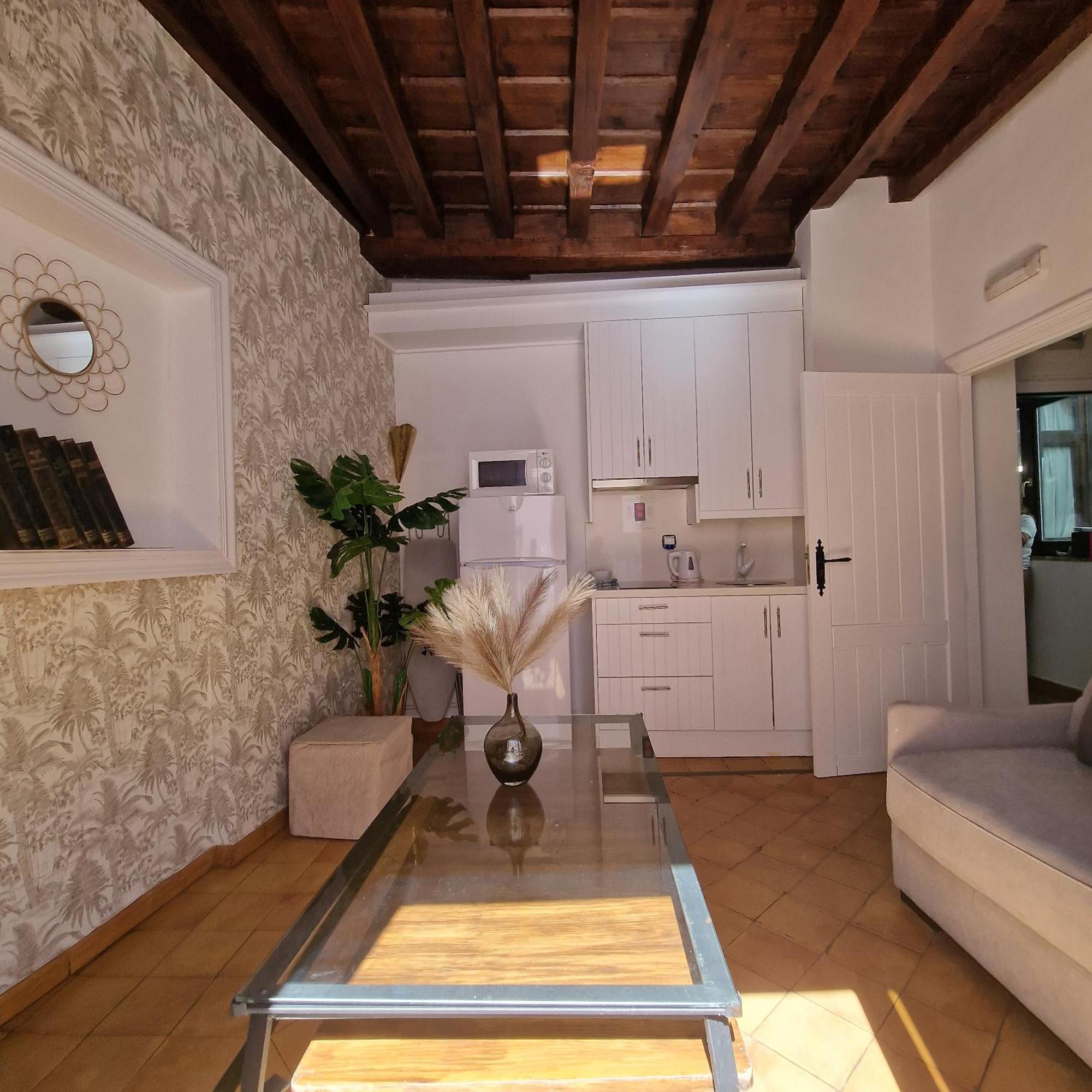 Adanar-Apartamentos Muralla Ziri Granada Pokoj fotografie